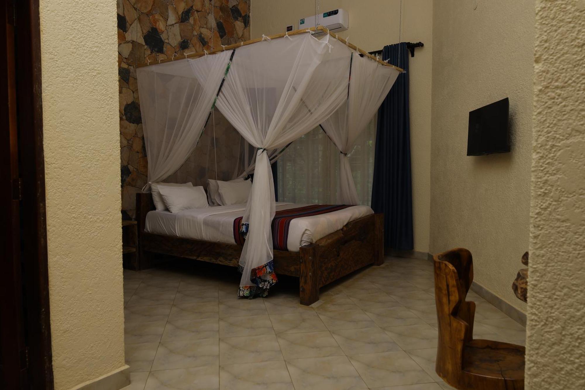 Kabalega Resort - Masindi Экстерьер фото
